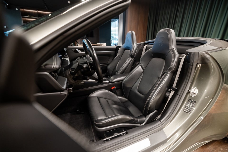 Porsche 911 Carrera 4S 3,0 Cabriolet PDK 2d