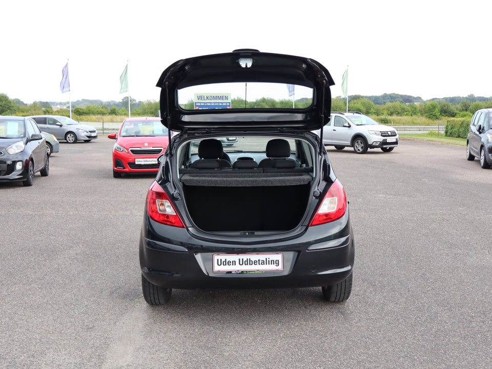 Opel Corsa 1,2 16V Cosmo 5d