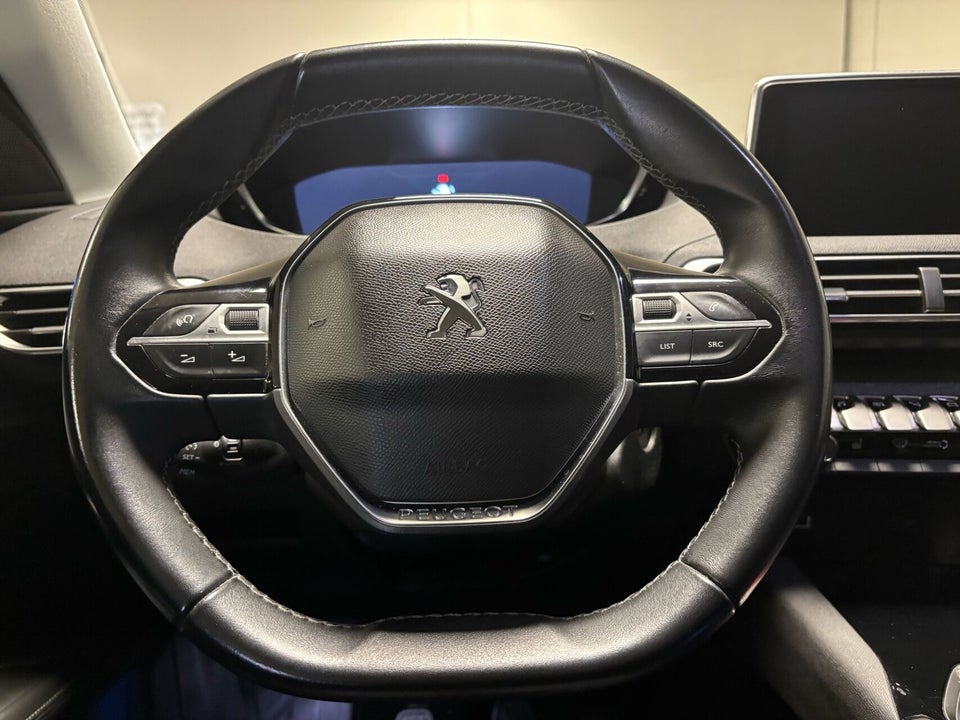 Peugeot 3008 1,5 BlueHDi 130 Allure 5d