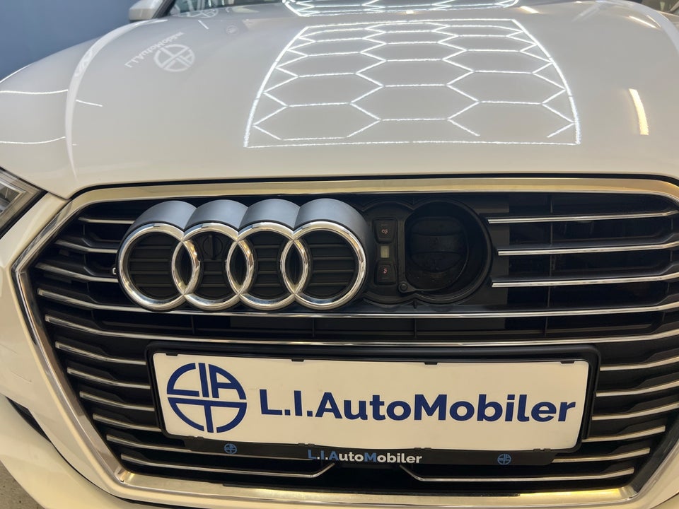 Audi A3 1,4 e-tron Sportback S-tr. 5d