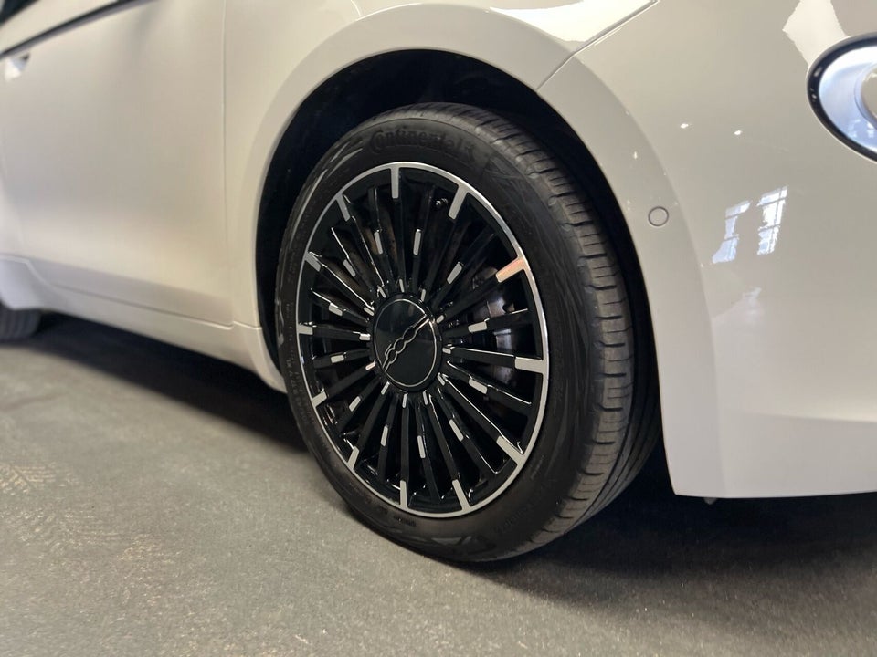 Fiat 500e 42 la Prima 3d