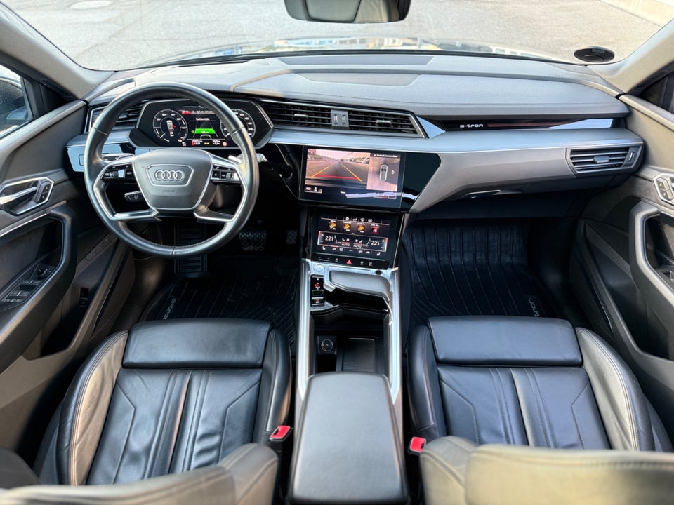 Audi e-tron 55 S-line quattro 5d