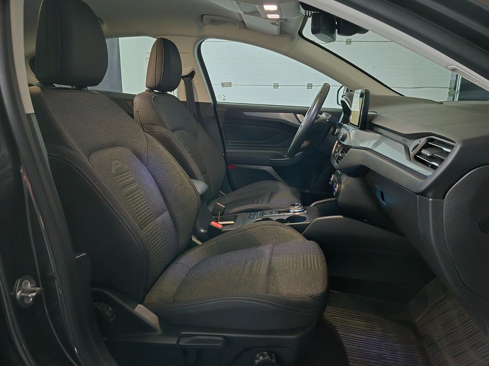 Ford Focus 1,0 EcoBoost Active aut. 5d