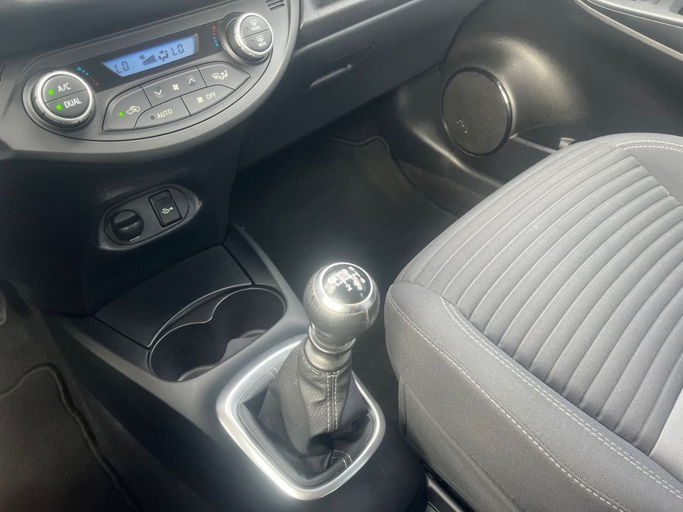 Toyota Yaris 1,0 VVT-i T3 Design 5d