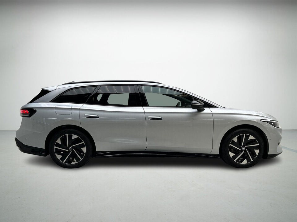 VW ID.7 77 Style+ Tourer 5d