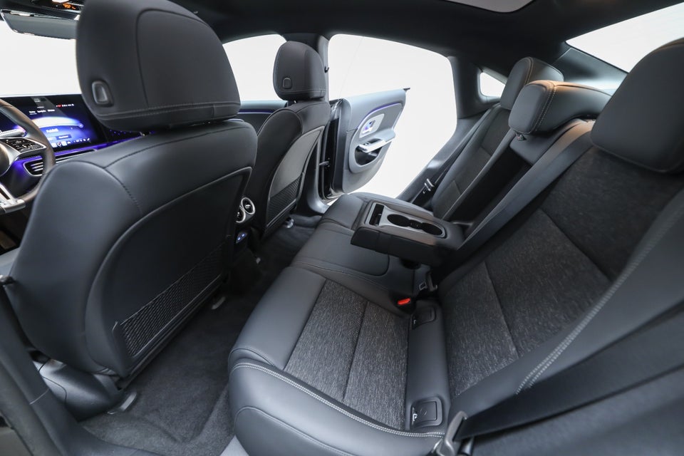 Mercedes CLA250+ EQ Progressive Advance Plus 4d