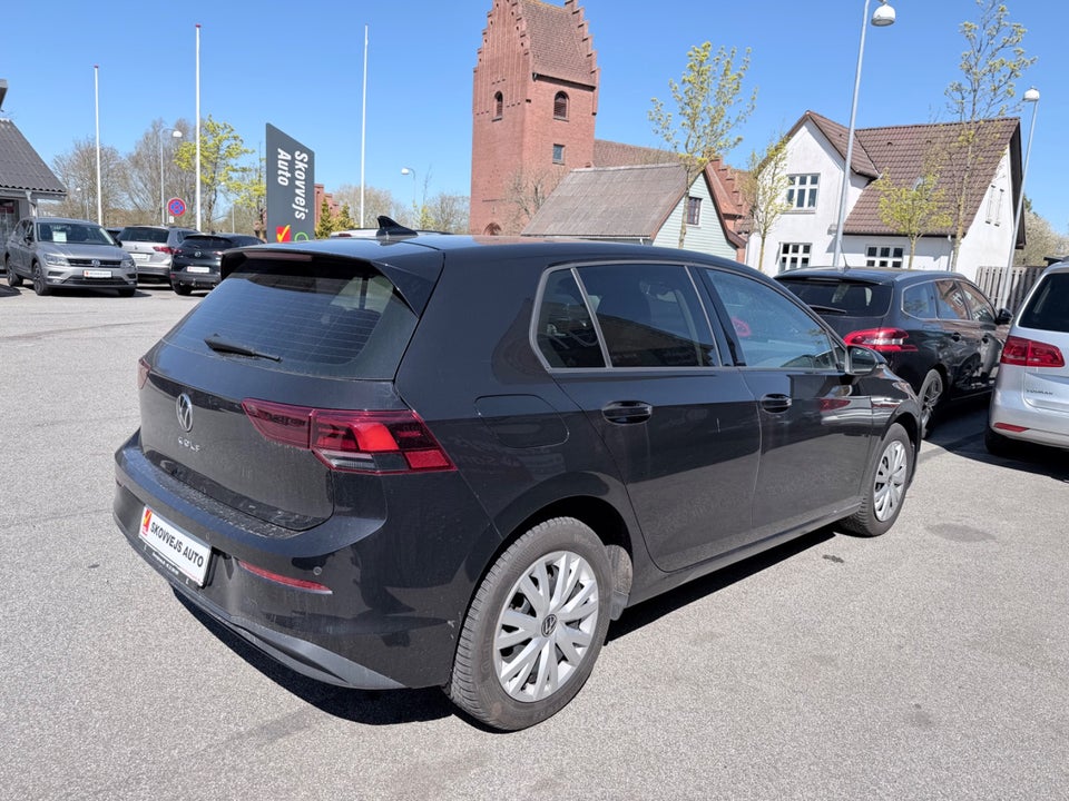 VW Golf VIII 1,5 TSi 130 Life 5d