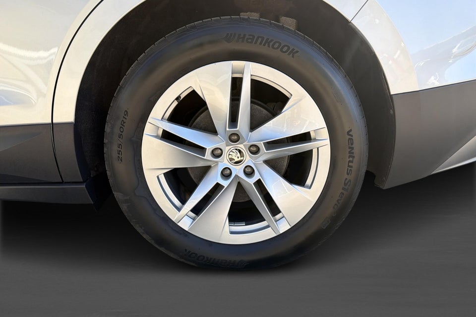 Skoda Enyaq 80 iV Loft 5d