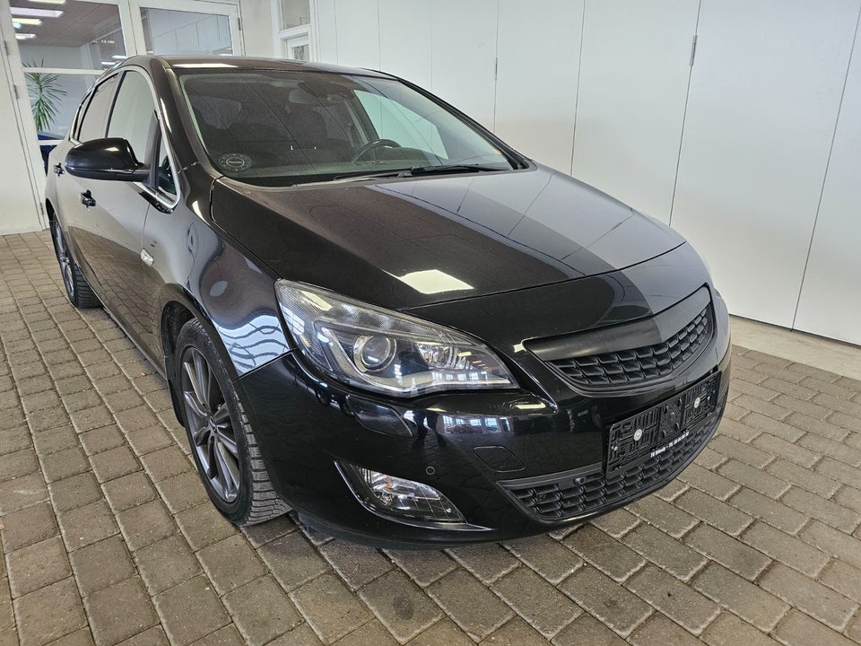 Opel Astra 1,6 T 180 Sport 5d