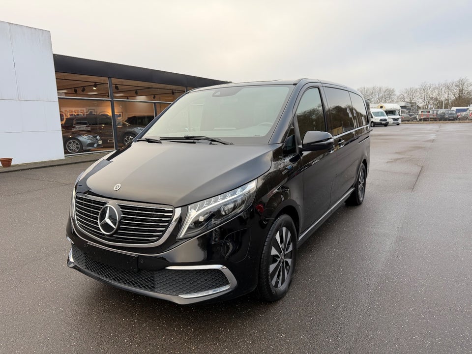Mercedes EQV300 Avantgarde L Van