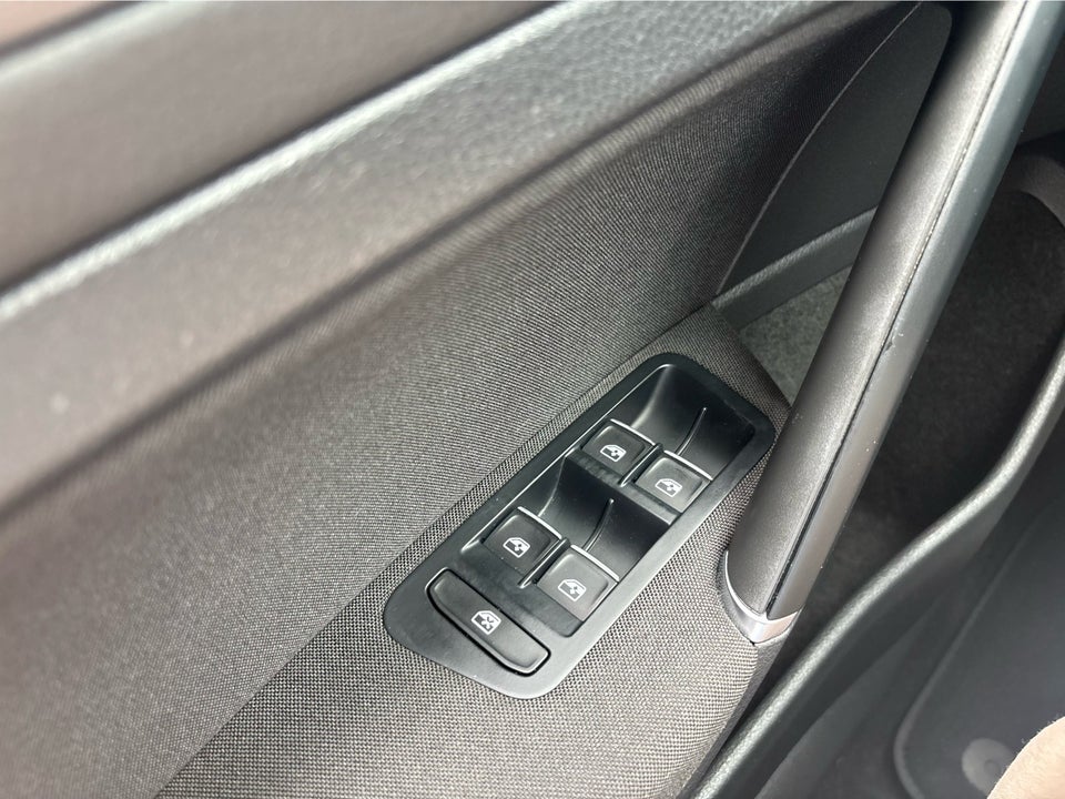 VW Golf VII 1,5 TSi 150 Highline DSG 5d