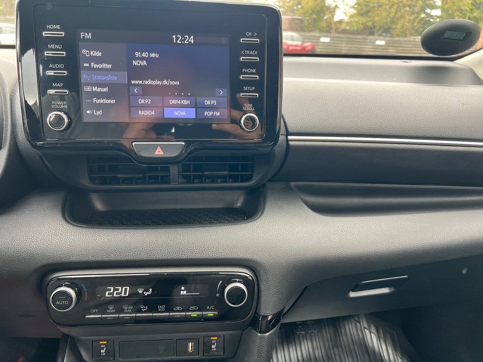 Toyota Yaris 1,5 Hybrid H3 e-CVT 5d