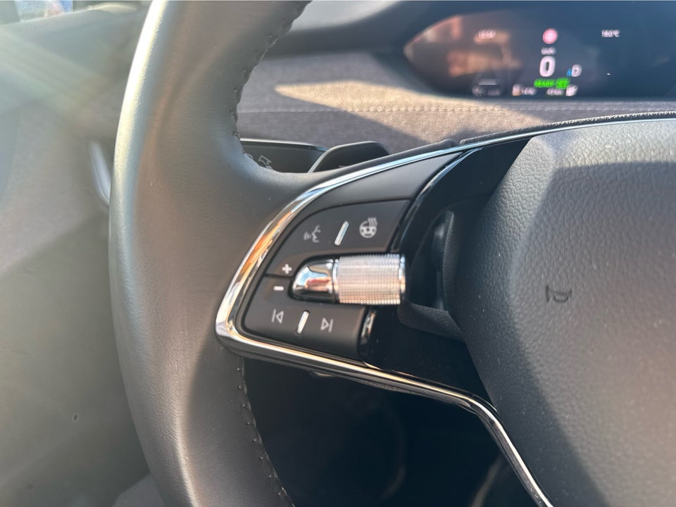 Skoda Enyaq 60 iV Lodge 5d