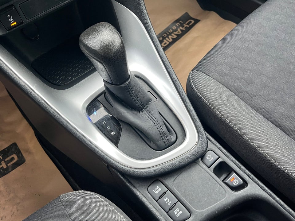 Toyota Yaris 1,5 Hybrid H3 e-CVT 5d