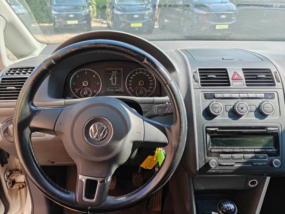 VW Touran 1,6 TDi 105 Comfortline BMT Van 5d