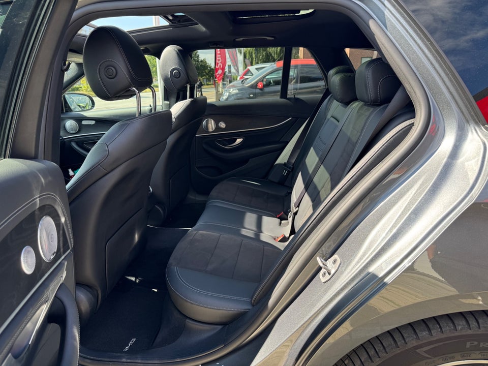 Mercedes E300 de 2,0 AMG Line Night Edition stc. aut. 5d