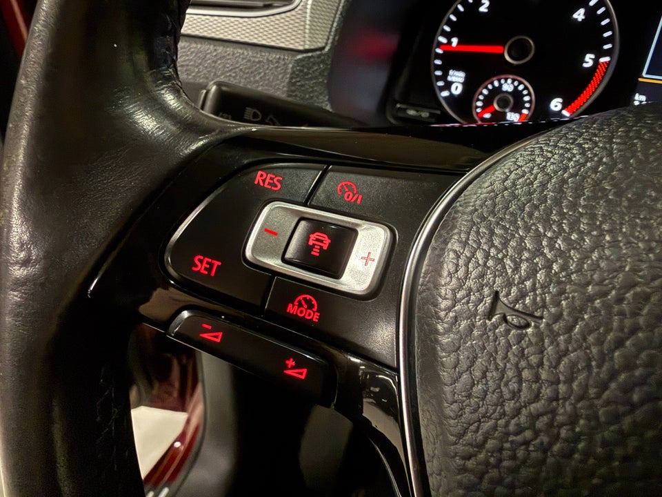 VW Caddy Maxi 2,0 TDi 102 Comfortline DSG 5d