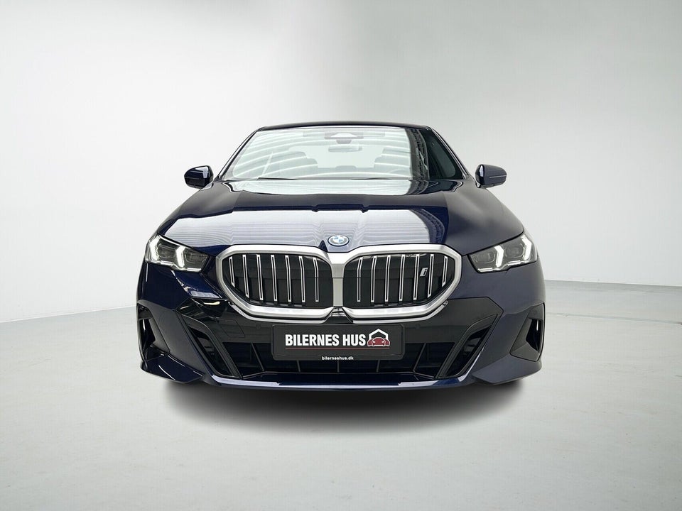 BMW i5 eDrive40 M-Sport 4d