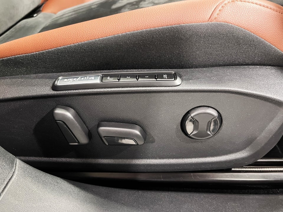 VW ID.4 77 Pro Performance Tech 5d