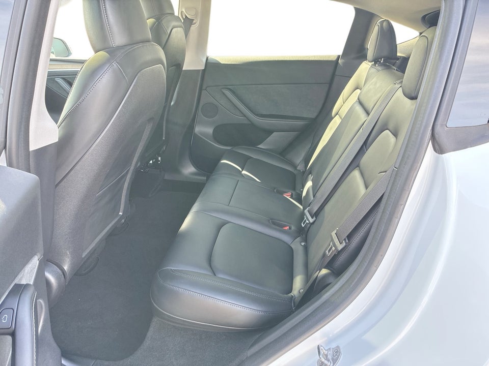 Tesla Model Y RWD 5d