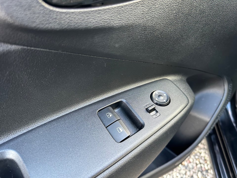 Hyundai i10 1,0 MPi Essential Komfort 5d