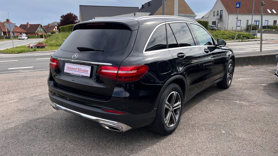Mercedes GLC250 2,0 AMG Line aut. 4Matic 5d