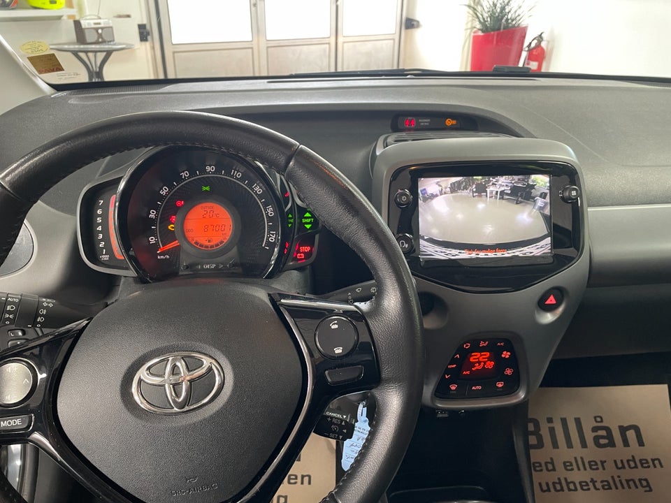 Toyota Aygo 1,0 VVT-i x-sky 5d