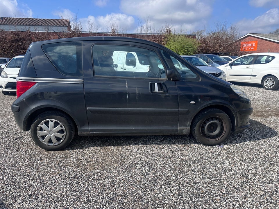 Peugeot 1007 1,4 City 3d