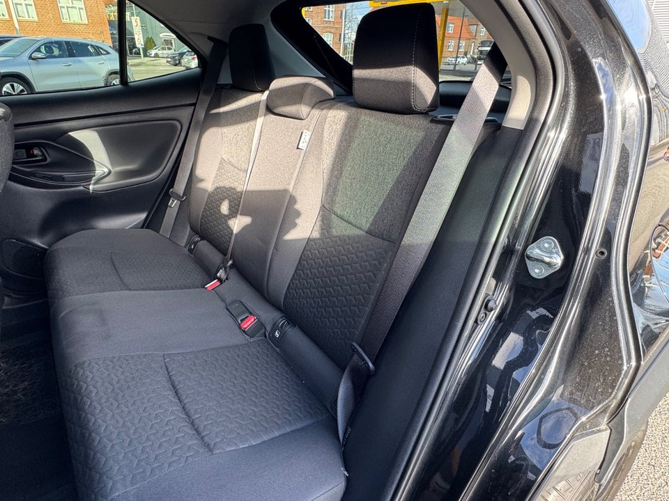 Toyota Yaris Cross 1,5 Hybrid Active Tech+ e-CVT 5d