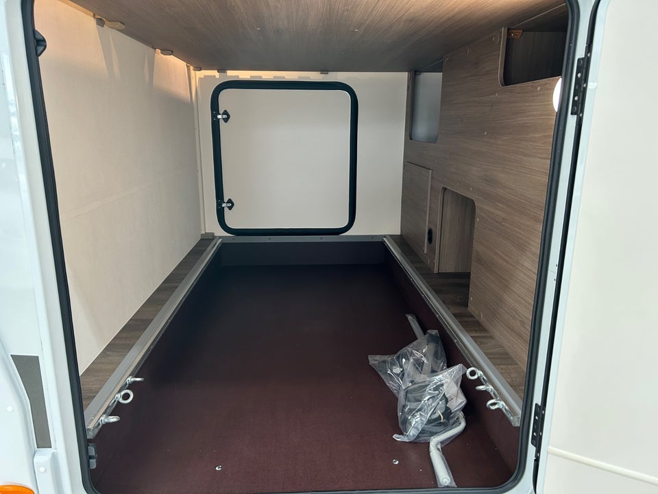 Carado V347 PRO+ 2,2 JTD 140 aut. 2d