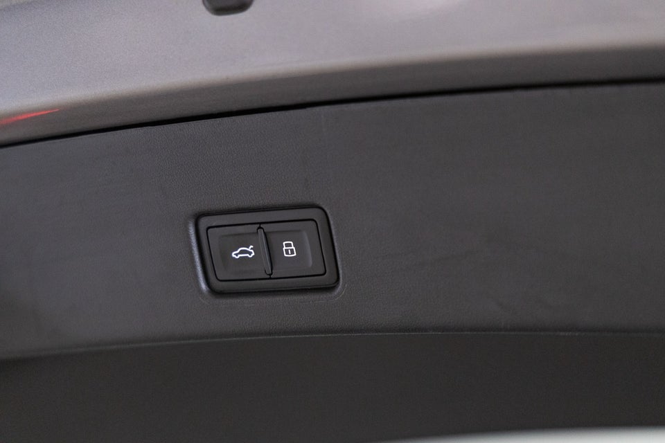 Audi Q4 e-tron 40 Advanced Sportback 5d