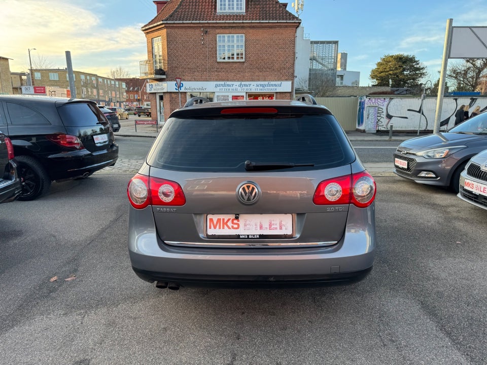 VW Passat 2,0 TDi 140 Comfortline Variant DSG 5d