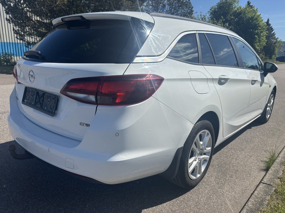 Opel Astra 1,6 CDTi 110 Enjoy Sports Tourer 5d
