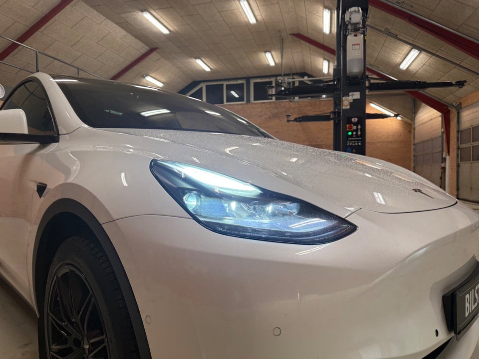 Tesla Model Y Long Range AWD 5d