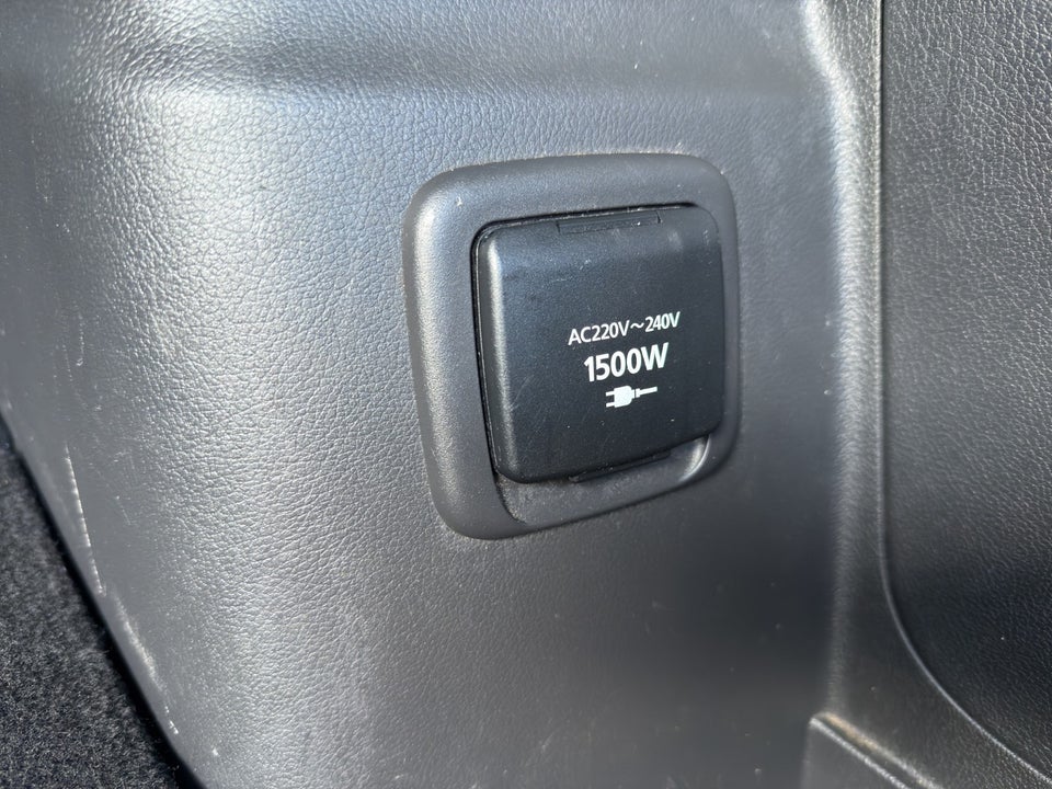 Mitsubishi Outlander 2,4 PHEV Instyle CVT 4WD 5d