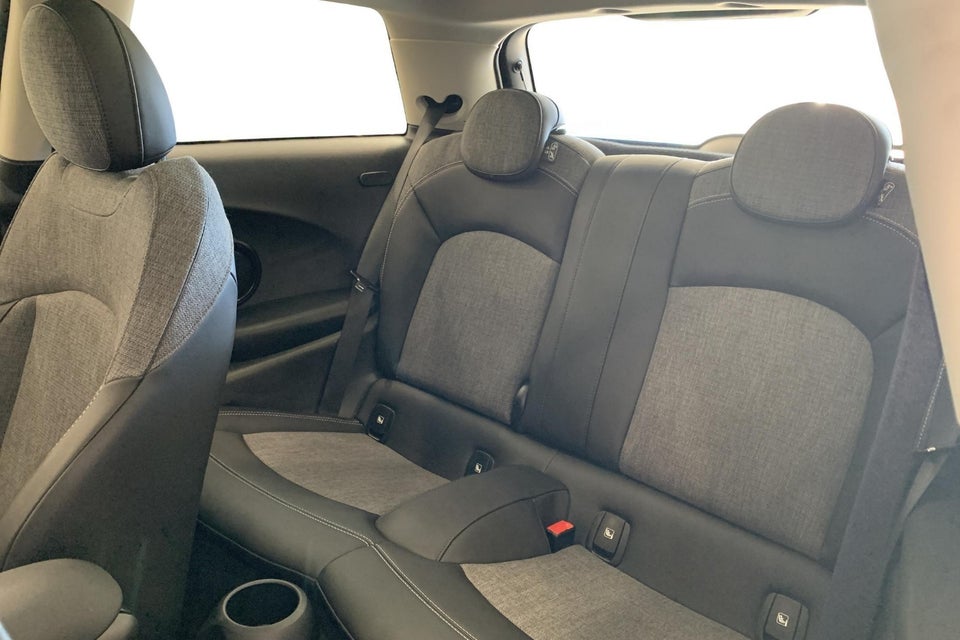 MINI Cooper SE Edition Premium Plus 3d