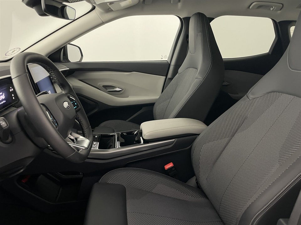 Ford Explorer 84 Select Extended Range AWD 5d