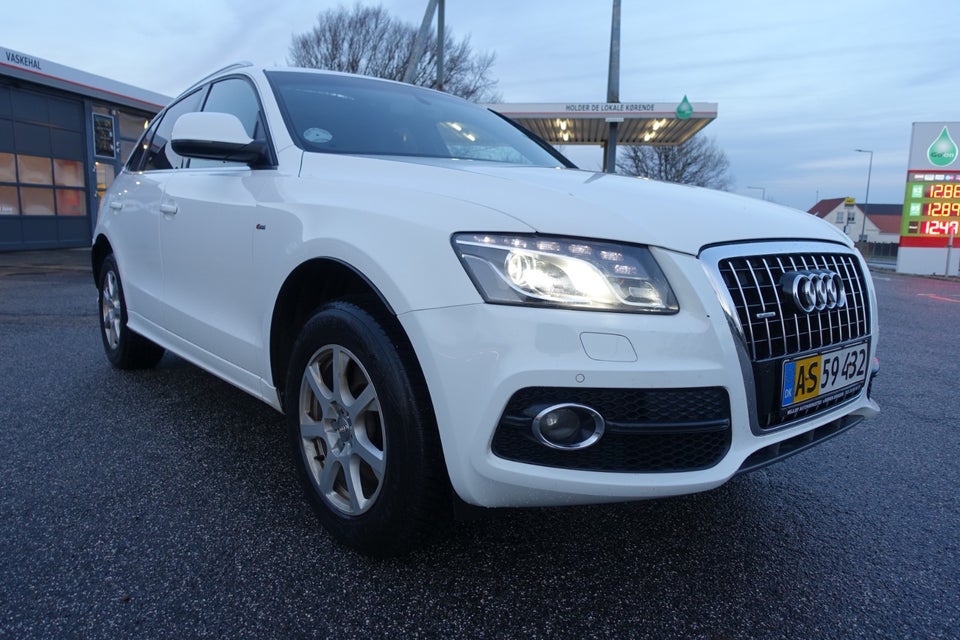 Audi Q5 3,0 TDi 240 S-line quattro S-tr. Van 5d