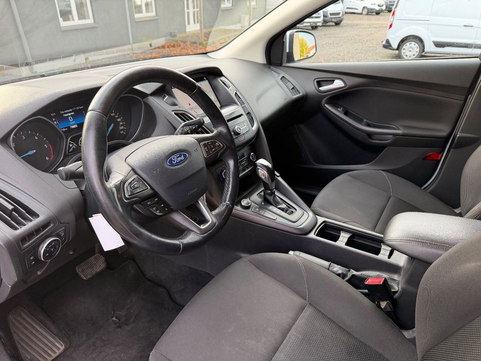 Ford Focus 1,5 TDCi 120 Business stc. aut. Van 5d