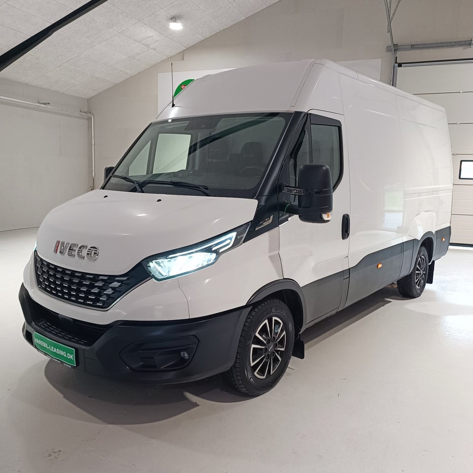 Iveco Daily 2,3 35S16 12m³ Van AG8