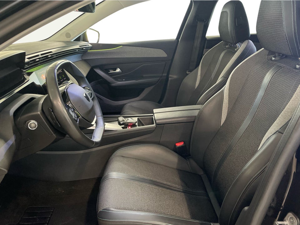 Peugeot 308 1,5 BlueHDi 130 Allure Pack EAT8 5d