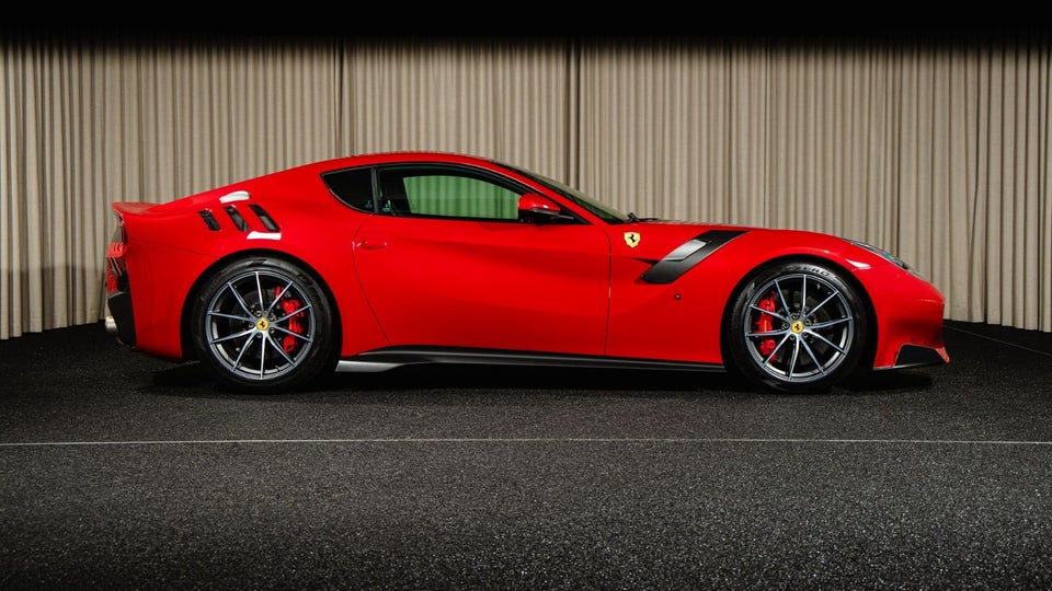 Ferrari F12tdf 6,3 DCT 2d