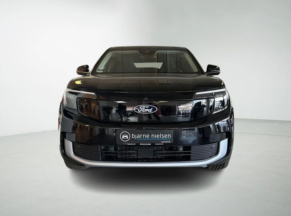 Ford Explorer 79 Premium Extended Range 5d