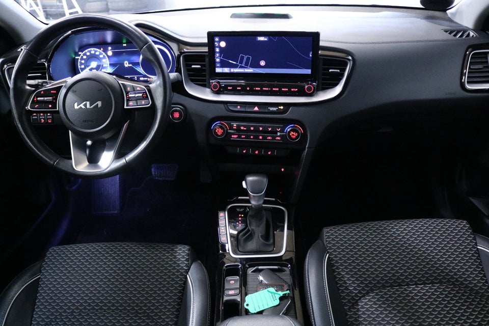 Kia Ceed 1,6 PHEV Upgrade Premium SW DCT 5d