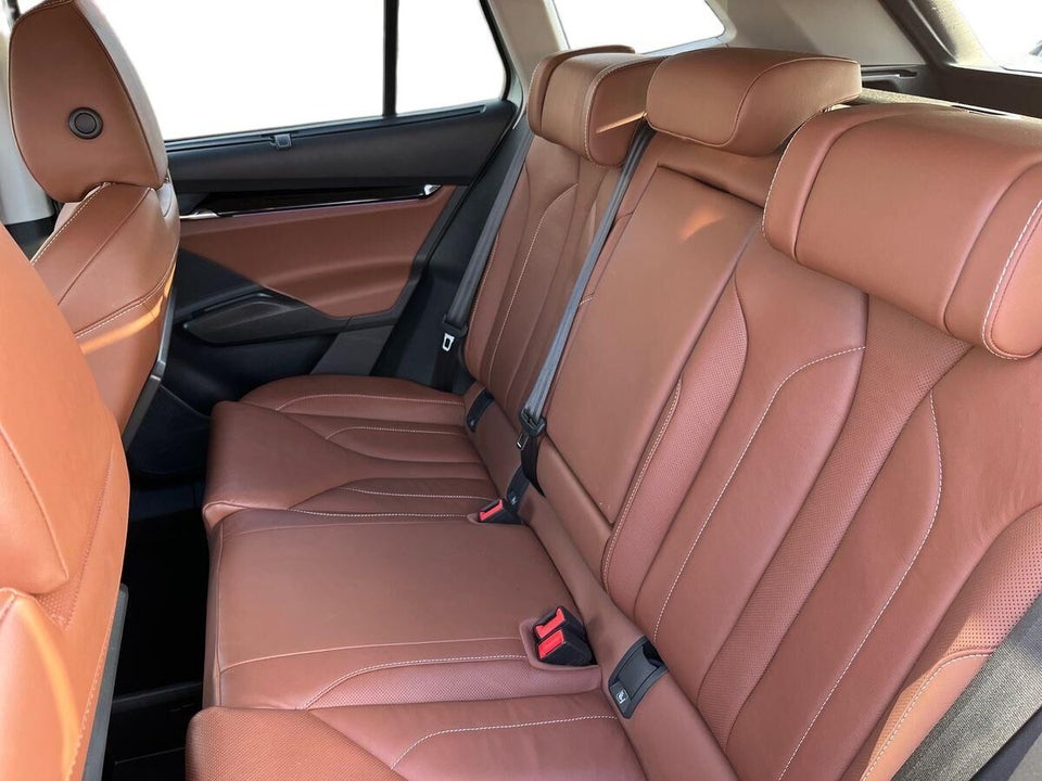 Skoda Enyaq 80 iV Suite 5d