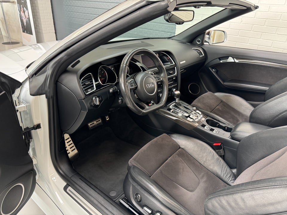 Audi RS5 4,2 FSi Cabriolet quattro S-tr. 2d