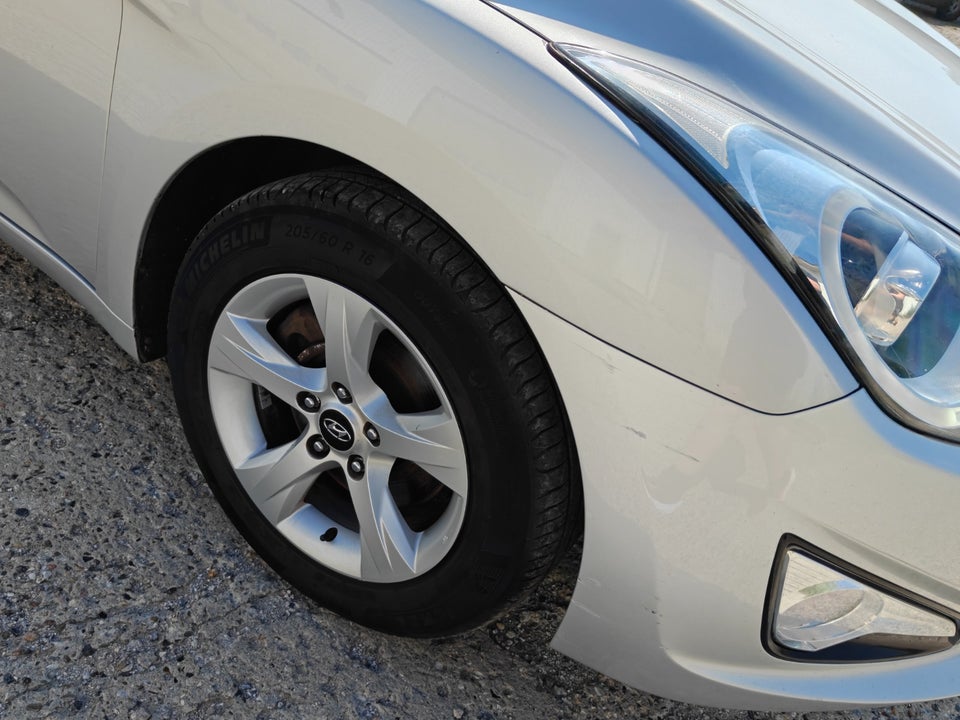 Hyundai i40 1,7 CRDi 115 Style CW 5d