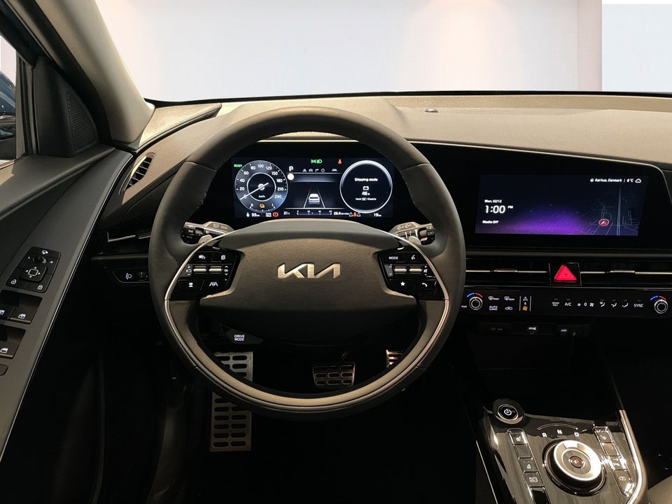 Kia Niro 64 EV Access 5d