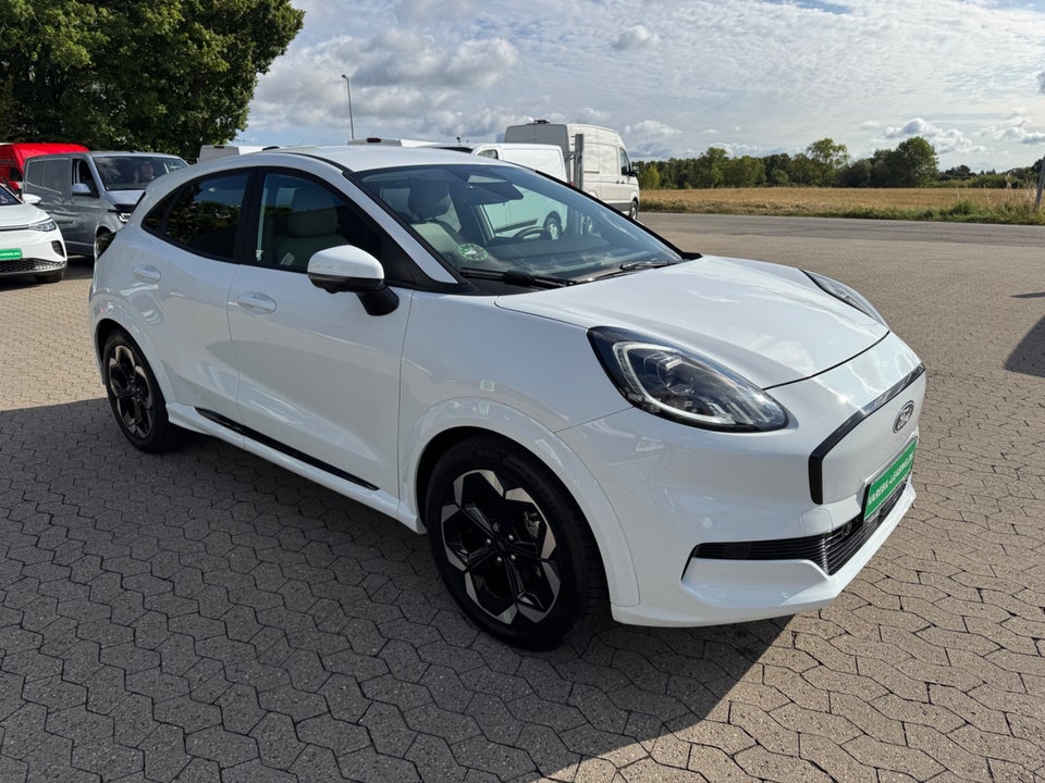 Ford Puma 43 Gen-E Select Van 5d