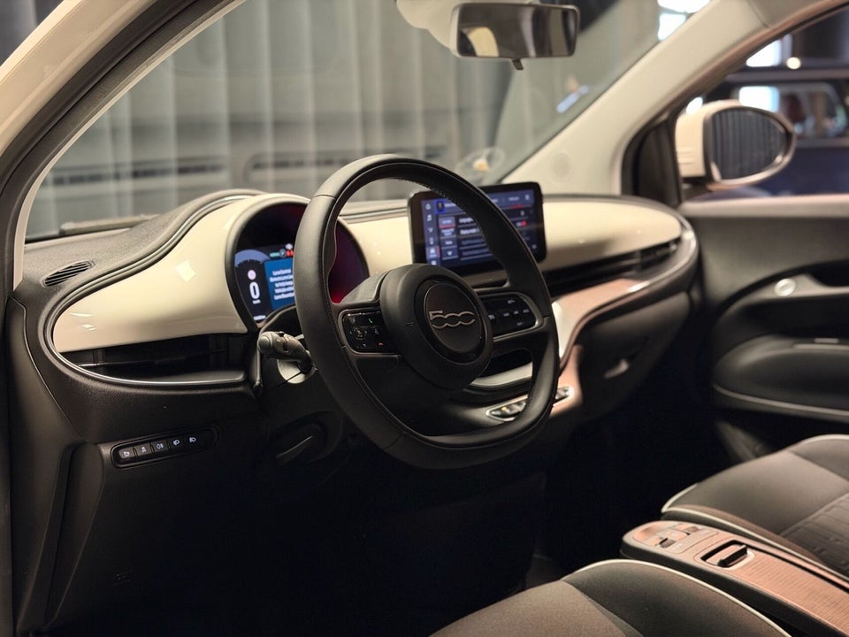 Fiat 500e 42 Icon 3d
